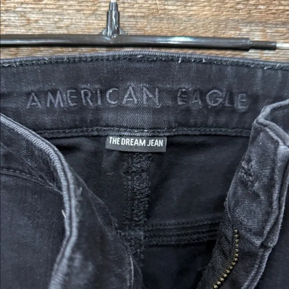 American Eagle Outfitters High Rise Black Jeans - Picture 2 of 5